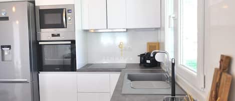 Family House, Garden Area | Dapur peribadi