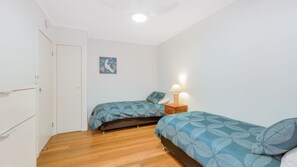 2 bedrooms, Internet