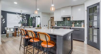 Luxury Oasis 5B 2B+Jacuzzi+Pet Friendly