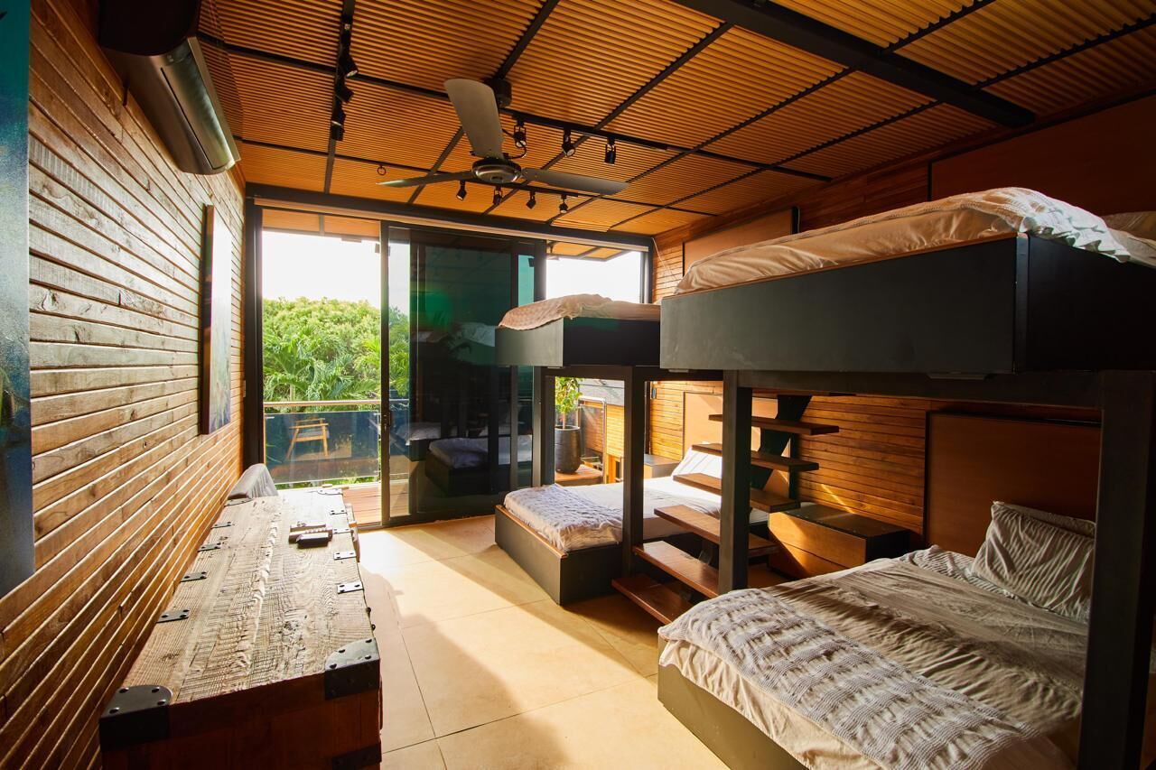 4 chambres, fer et planche à repasser, Wi-Fi, draps fournis