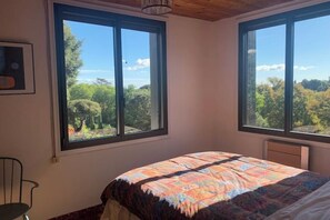 3 Schlafzimmer, Schreibtisch, Bügeleisen/Bügelbrett, kostenloses WLAN