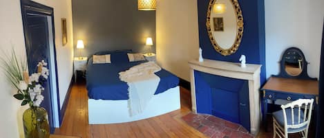 1 bedroom, desk, travel cot, free WiFi