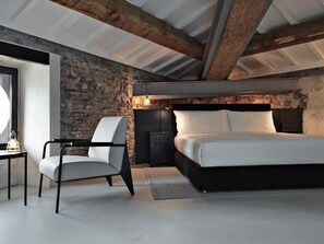 Room - The Rooms Of Rome (Rome)