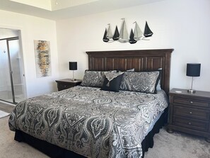 3 habitaciones, escritorio, tabla de planchar con plancha y wifi 