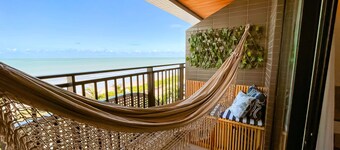 Ocean Art Park by Living