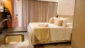 Romantic Apartment | Bathroom | Shower, free toiletries, towels, soap