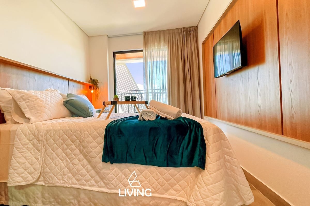 Departamento Elite | 1 habitación, muebles diferentes y espacio para trabajar con laptop