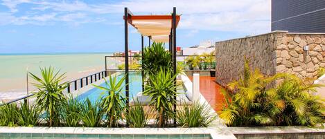 Piscina all'aperto