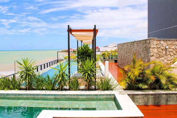 Piscine extérieure