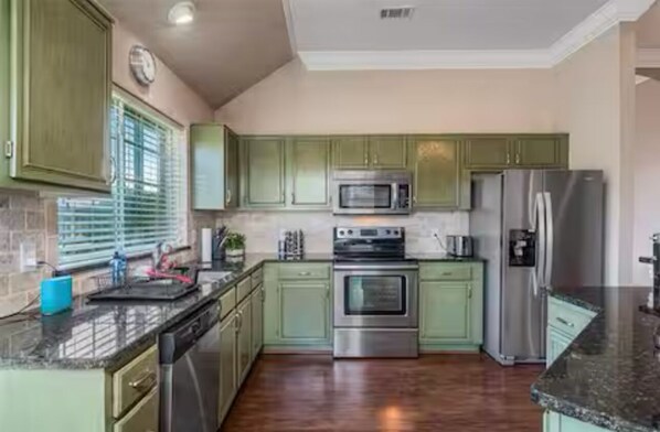 Microwave, oven, stovetop, dishwasher