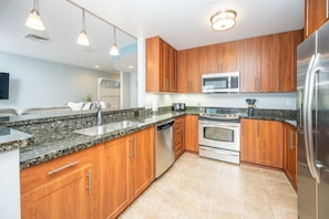 Microwave, dishwasher, cookware/dishes/utensils