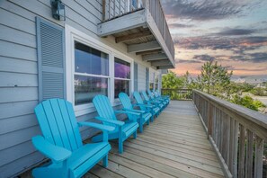 Property grounds - New! / 5bd/3Bth, Boat, Surf, Swim, Kayak, Hot Tub (Virginia Beach)