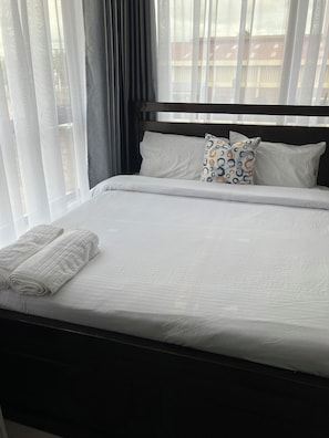 1 chambre, fer et planche à repasser, Wi-Fi, draps fournis