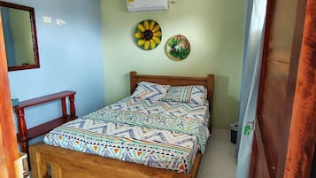 Chambre Double Standard, vue partielle sur la mer | Wi-Fi gratuit