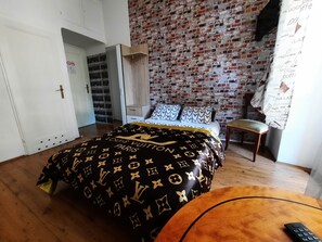 1 Schlafzimmer, WLAN, Bettwäsche