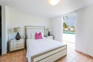 Vil·la de luxe, vistes al camp de golf | 5 dormitoris, llençols de cotó egipci i roba de llit d'alta qualitat 