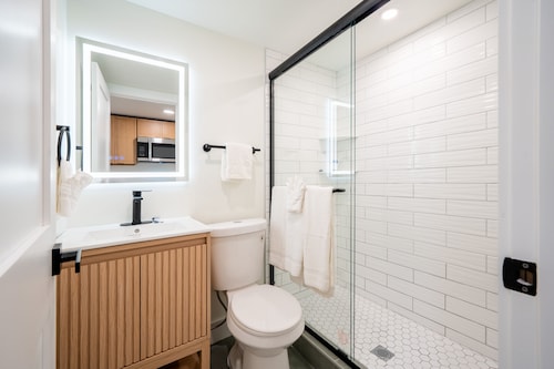 Ocean's Edge Luxury Rentals
