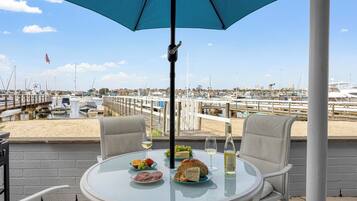 Apartment, 2 Bedrooms | Interior