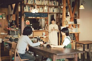 Dining - Guest House And Lounge Torii Kuguru (Okayama)