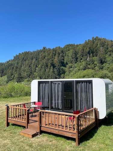 Sleek and Modern Glamping Pod in Klamath, Perfect for a Getaway near the Pacific Ocean