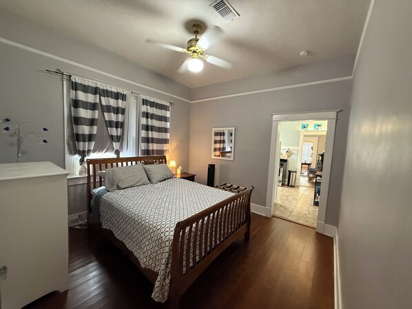 2 Schlafzimmer, Bügeleisen/Bügelbrett, WLAN, Bettwäsche