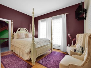 1 غرفة نوم ومكواة/لوح كي وواي فاي مجانًا وملاءات أسرّة