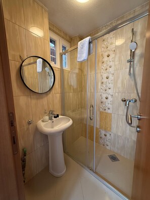 Appartement, 1 chambre | Salle de bain