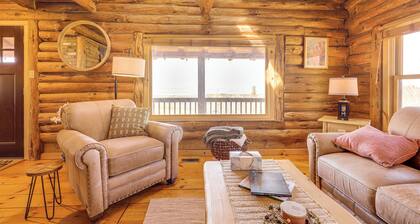 Furnished Deck + Views: Walpole Cabin Retreat