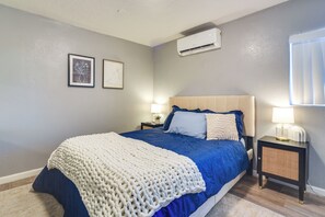 1 chambre, bureau, fer et planche à repasser, accès Internet