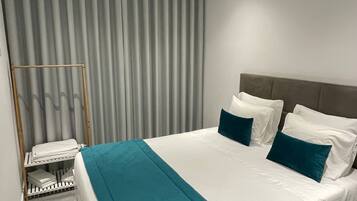 2 chambres, fer et planche à repasser, accès à Internet, literie fournie