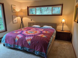 5 bedrooms, iron/ironing board, WiFi, bed sheets