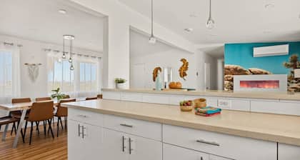 Bighorn Winter Oasis + Hot Tub + Foosball + Firepit