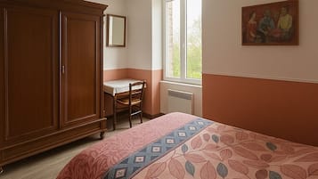 2 slaapkamers, een bureau, een strijkplank/strijkijzer, gratis wifi