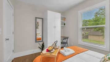 Desk, iron/ironing board, free WiFi, bed sheets