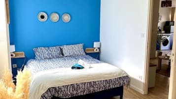 2 slaapkamers, een strijkplank/strijkijzer, gratis wifi, beddengoed