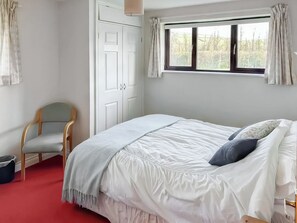 4 bedrooms, free WiFi, bed sheets - 4 bedroom accommodation in Croyde (Croyde)