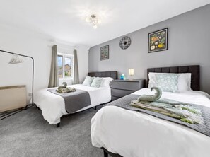 1 bedroom, desk, iron/ironing board, WiFi