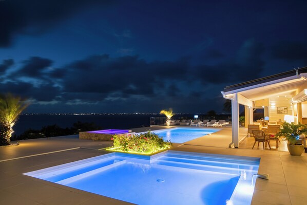 Outdoor pool, a heated pool