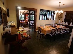 Dining - Canto do Quilombo Farm, 20 minutes from the center of Vale das Videiras (Coqueiros Paty do Alferes)