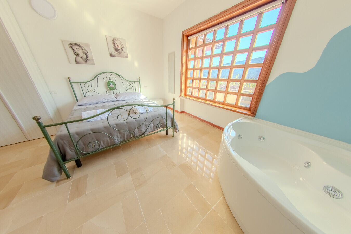 1 Schlafzimmer, Schreibtisch