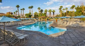 Outdoor pool - 2 Bedroom Villa Marriott Desert Springs Villas 11 (Palm Desert)