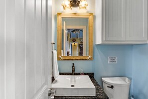 Hårføner og håndklær