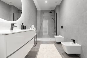 Hair dryer, towels
