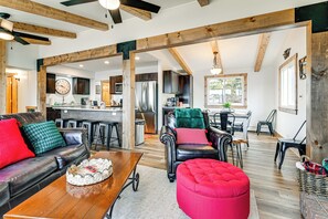 TV, fireplace, foosball - Family-Friendly Lakefront Retreat in Tomahawk! (Tomahawk)