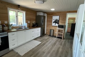 Mikrobølgeovn, ovn og kokeplater