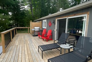 Property grounds - Lakefront Cottage Retreat (Huntsville)