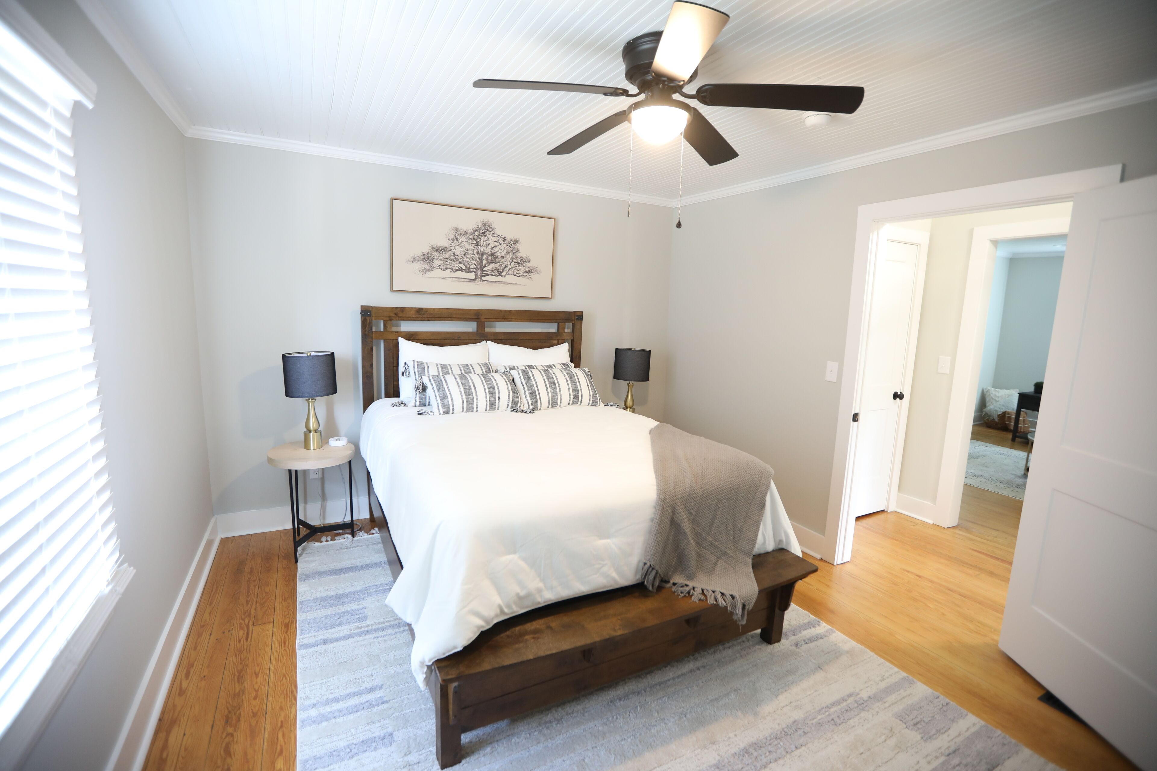 3 bedrooms, in-room safe, WiFi, bed sheets