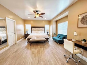 4 Schlafzimmer, Bügeleisen/Bügelbrett, WLAN, Bettwäsche