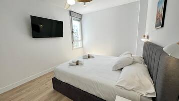 2 slaapkamers, een strijkplank/strijkijzer, wifi, beddengoed