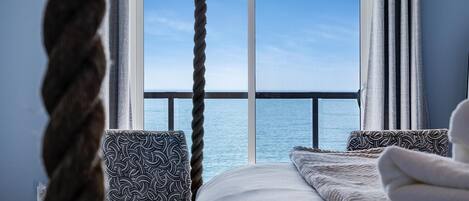 4 chambres, fer et planche à repasser, Wi-Fi gratuit, draps fournis